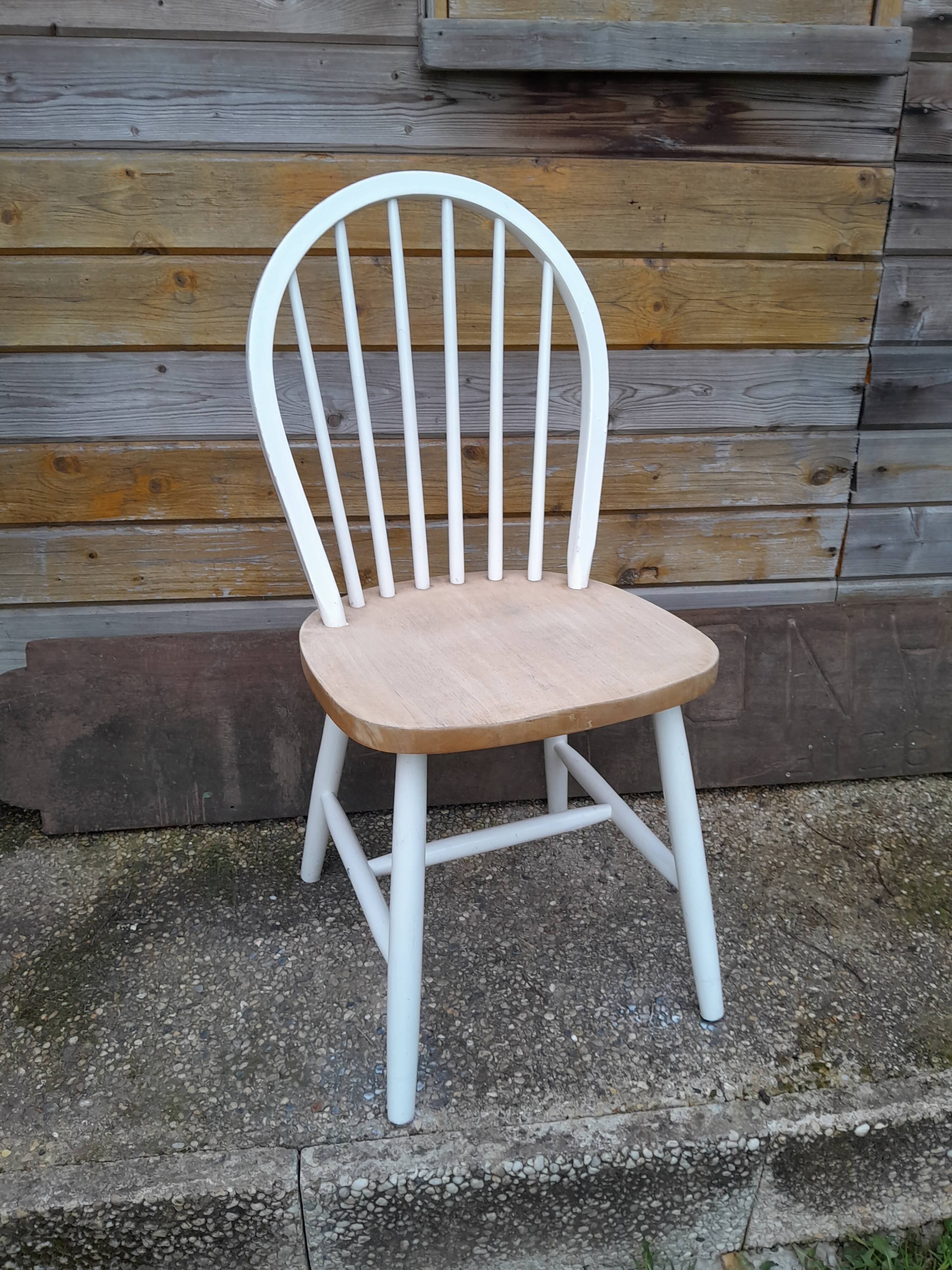 Vintage windsor chair