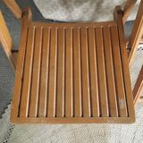 Lot of 2 folding chairs