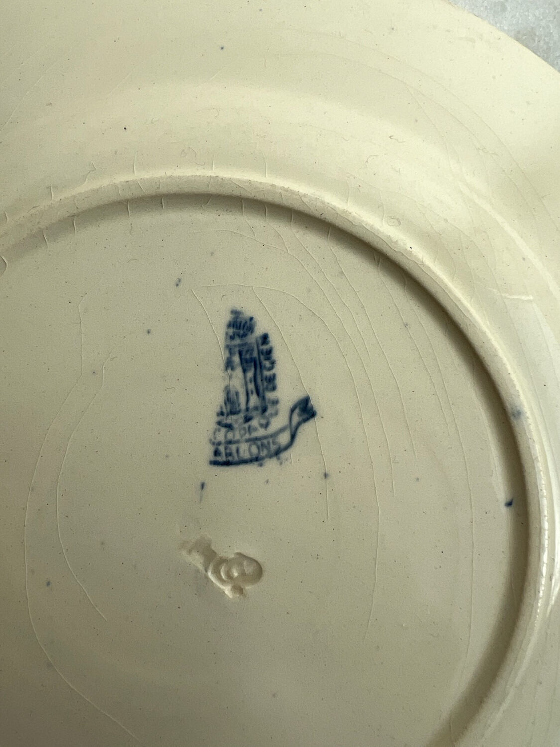 Gien plate - Model thistles