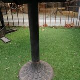 Round bistro table in stone and cast iron