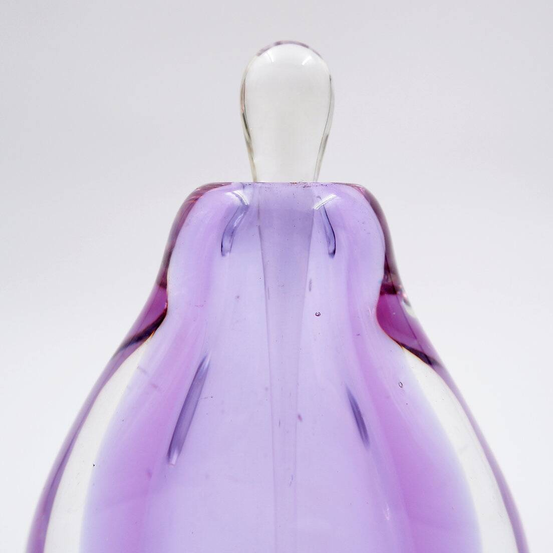 Flacon à parfum en verre soufflé violet « Sommerso »