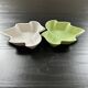 Paire de plats feuilles