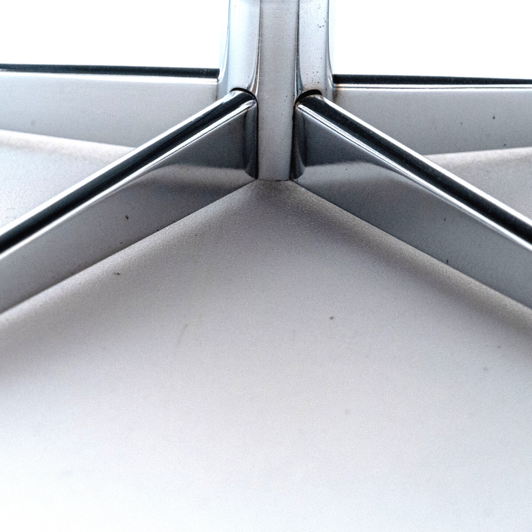 Leather lounge chair