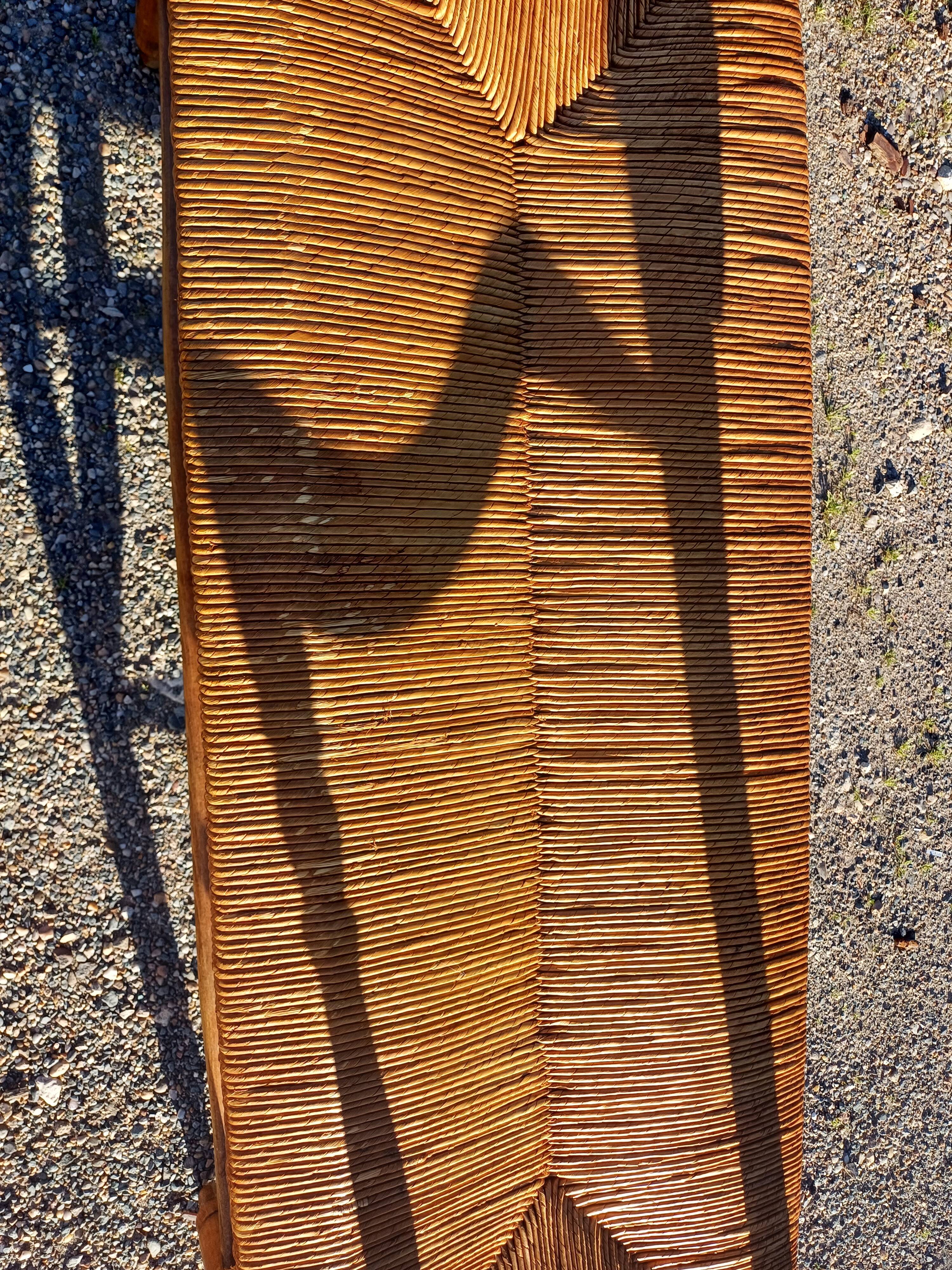 3-Person Bench with Old-fashioned Mulching
