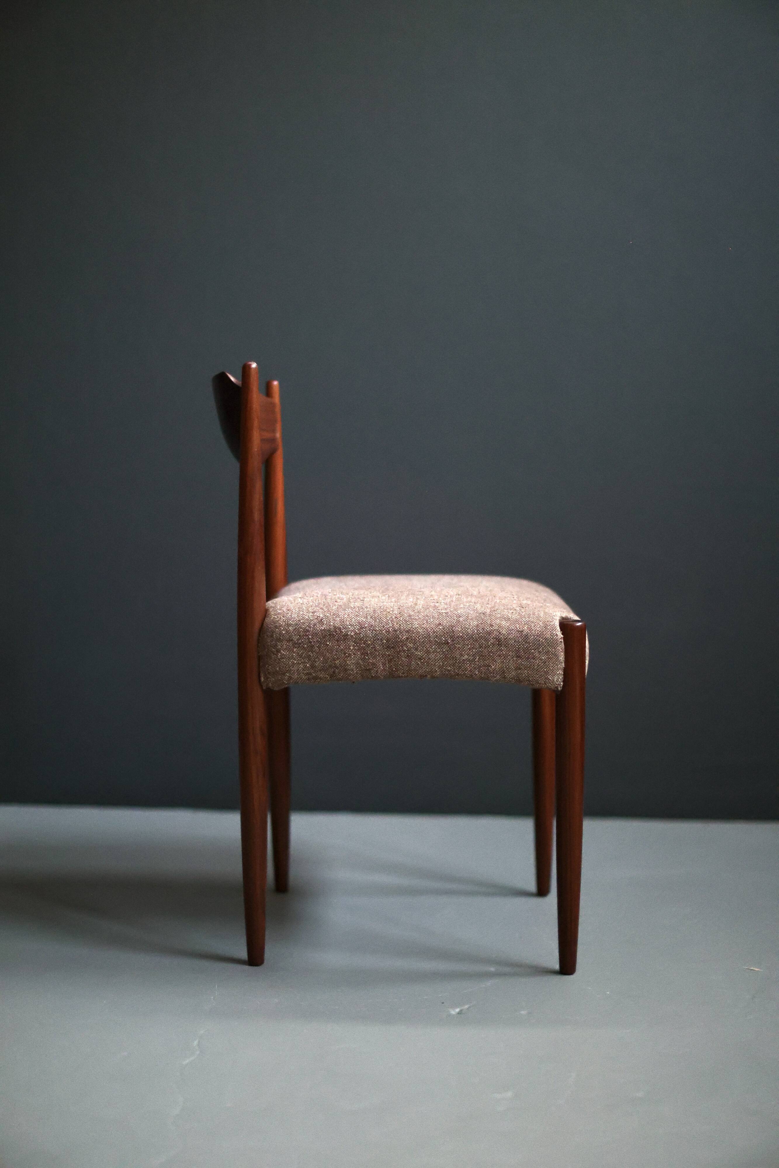 Chaises danoises du milieu du siècle