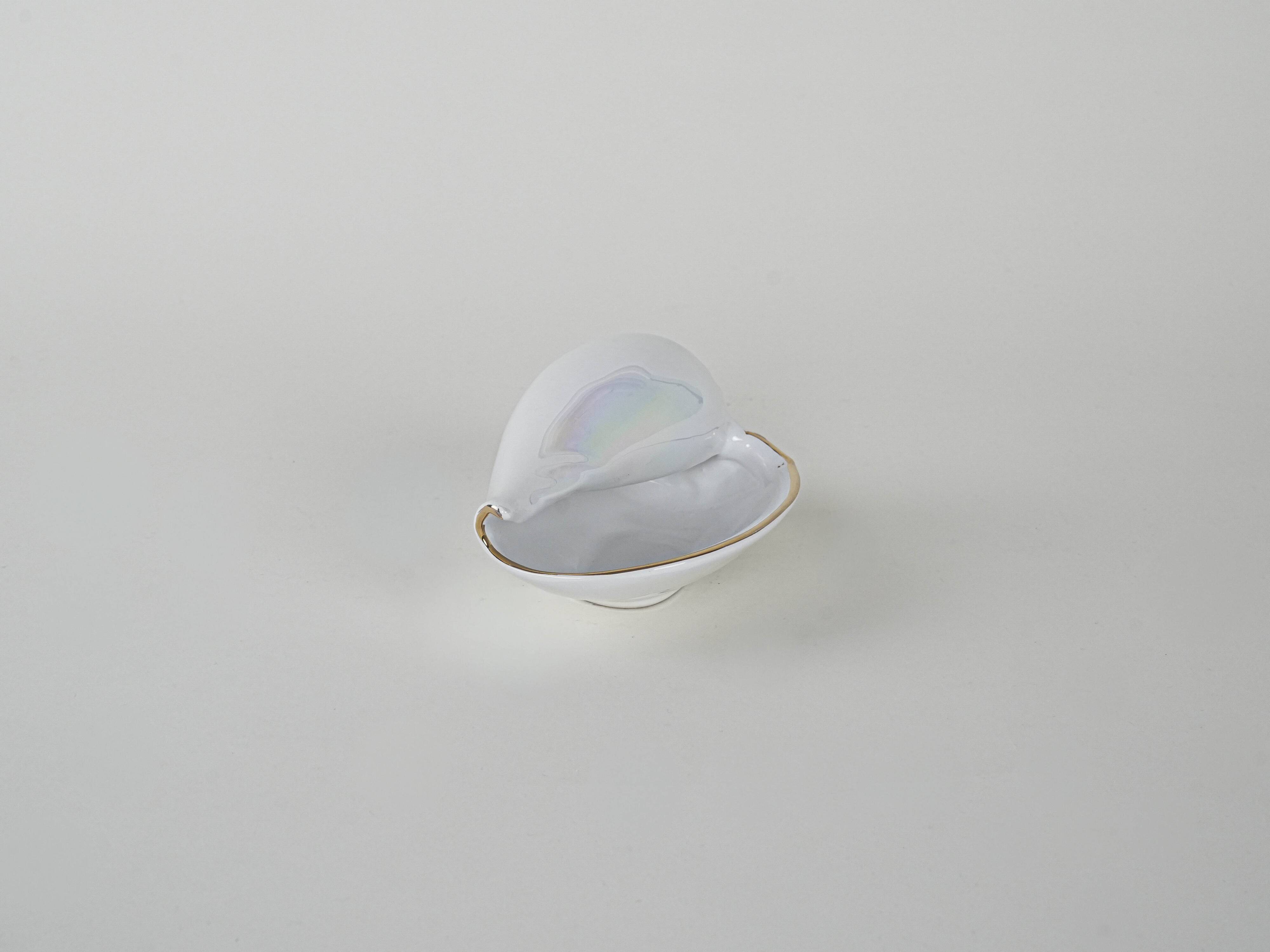 Porcelain seashell, Italian design, 1970s, production: Italy