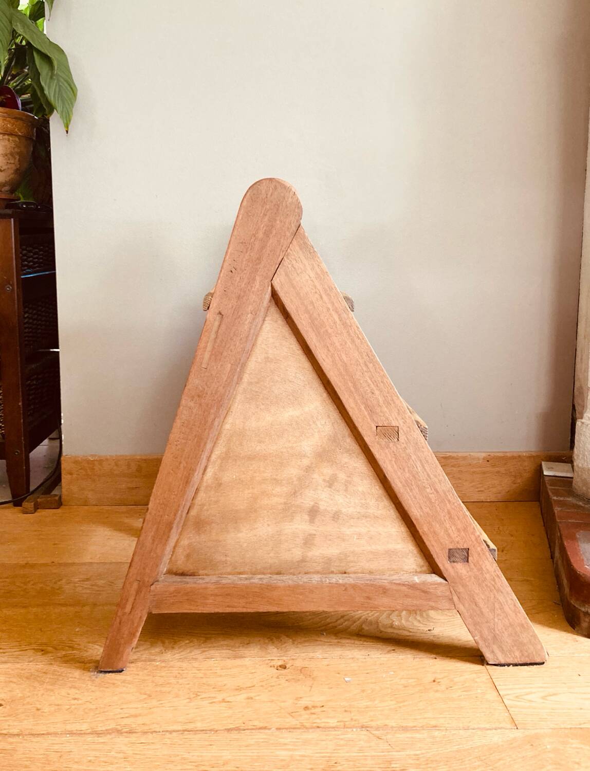 Closed staircase from the mid-20th century, mortise joints