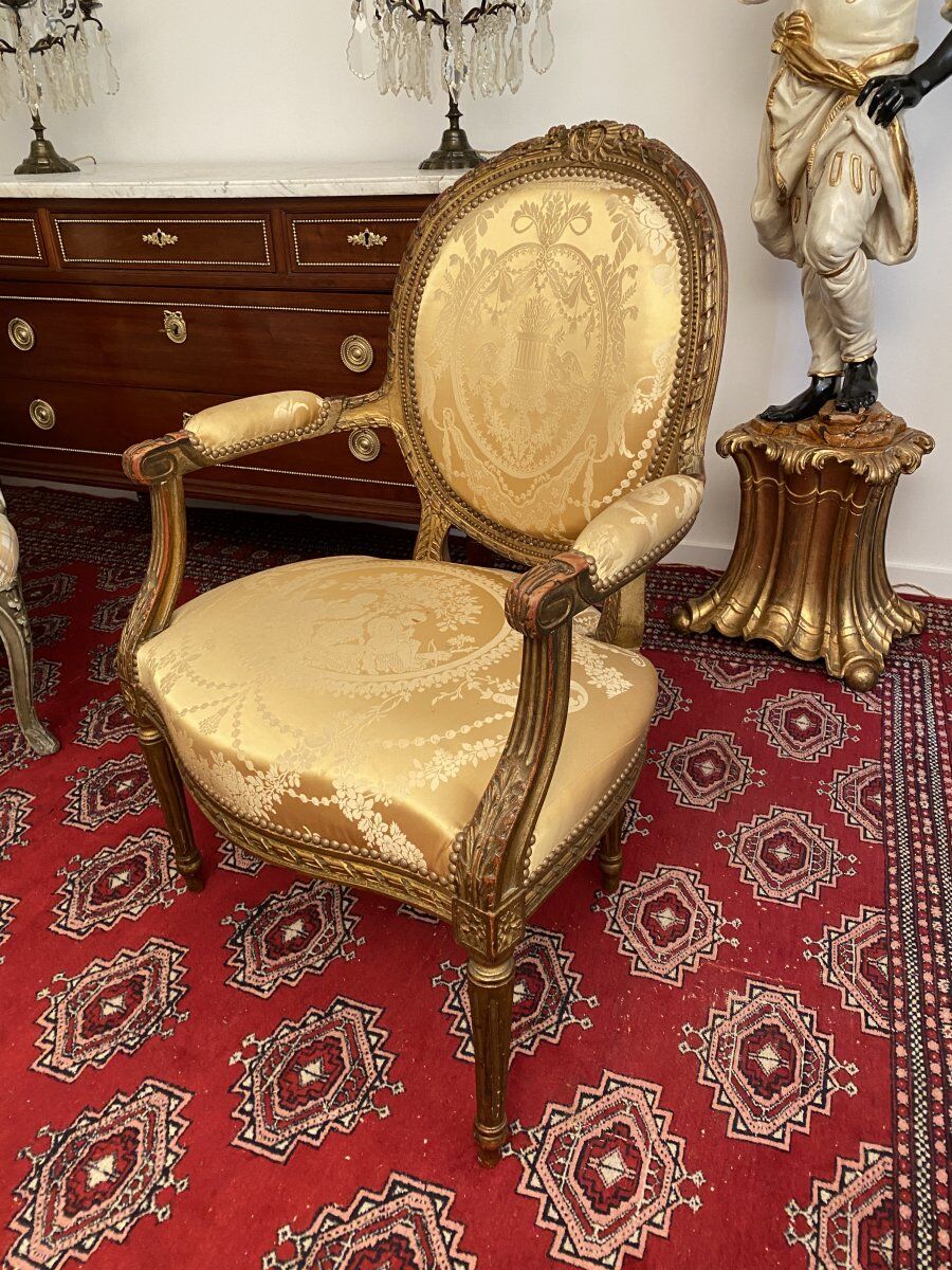 Fauteuil cabriolet de style Louis XVI époque Napoleon III