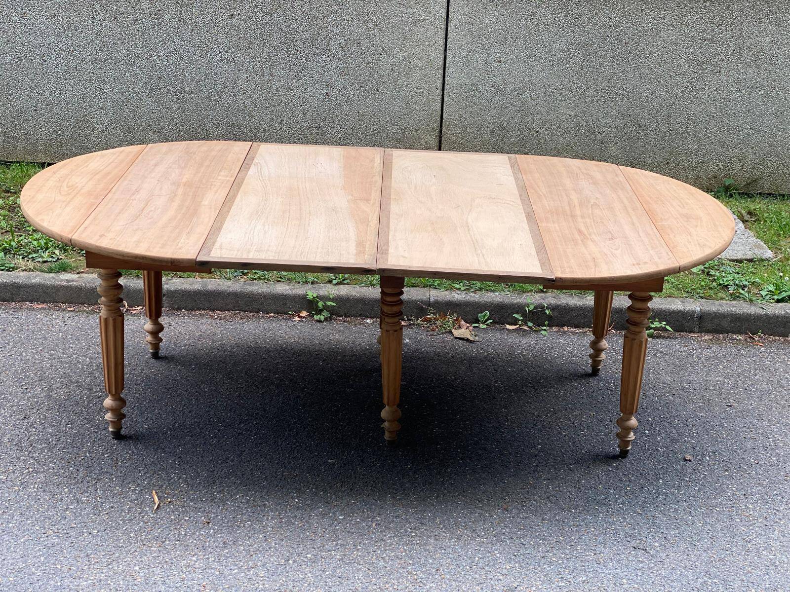 Table à manger ronde extensible Louis Philippe 18ème rénovée avec volets 21