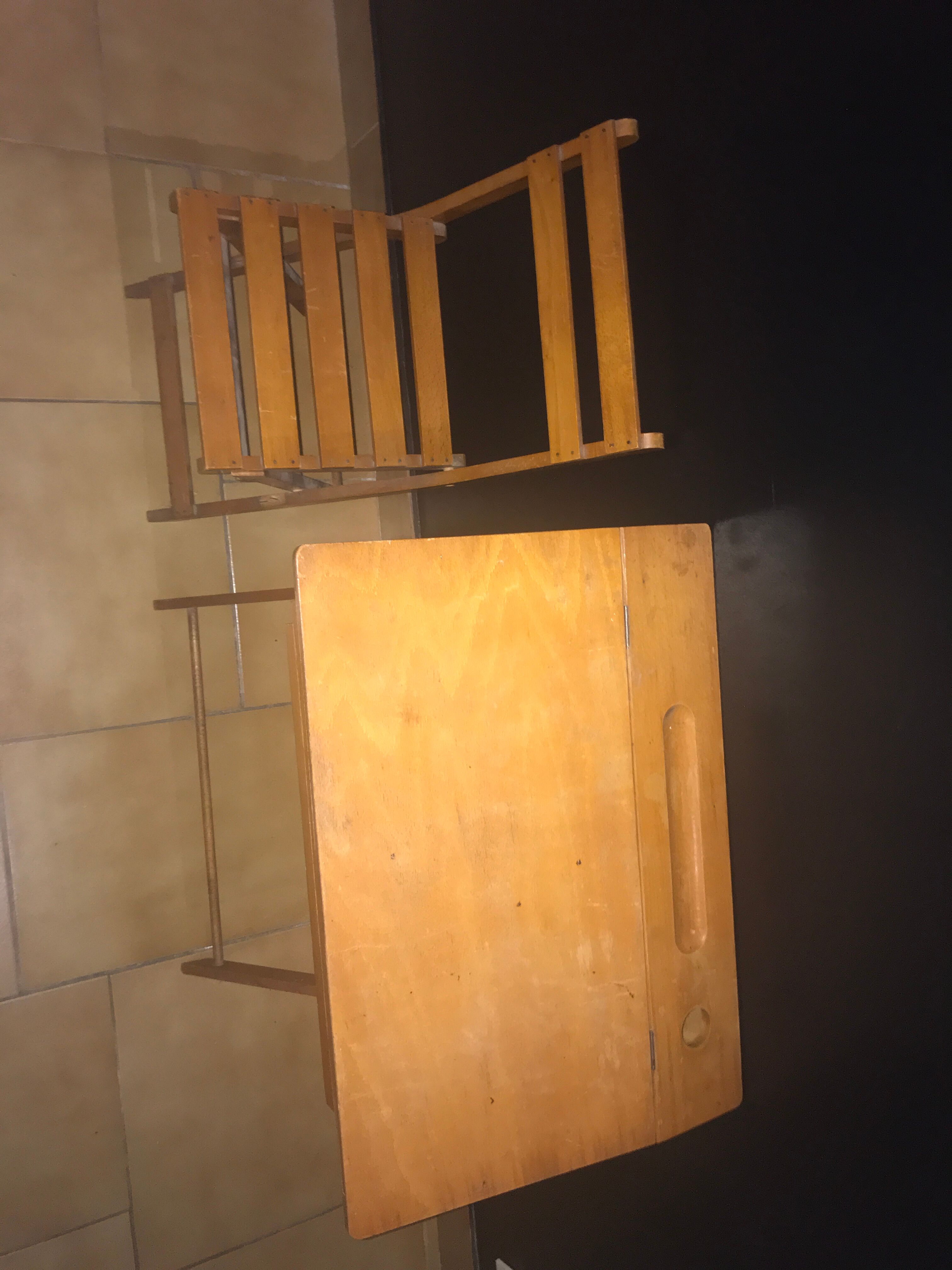 Child desk and chair