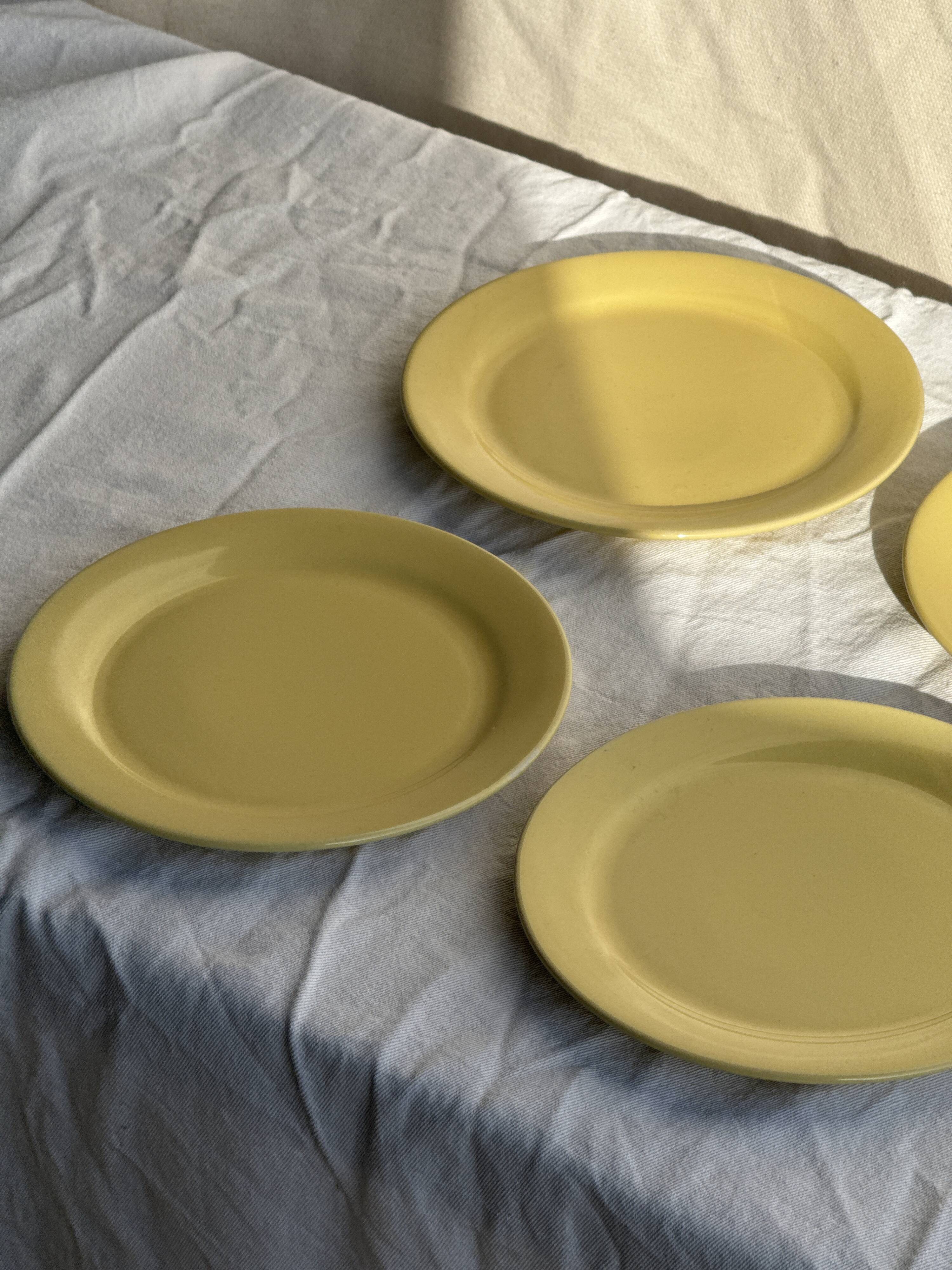 Set of 6 modern yellow dessert plates D19