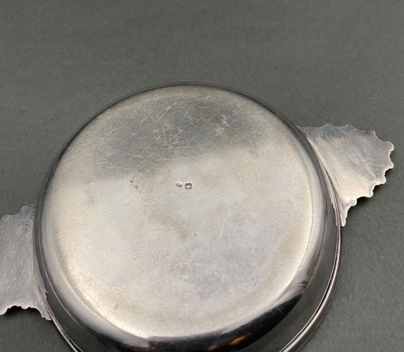 Late nineteenth century Minerva Scallop sockets