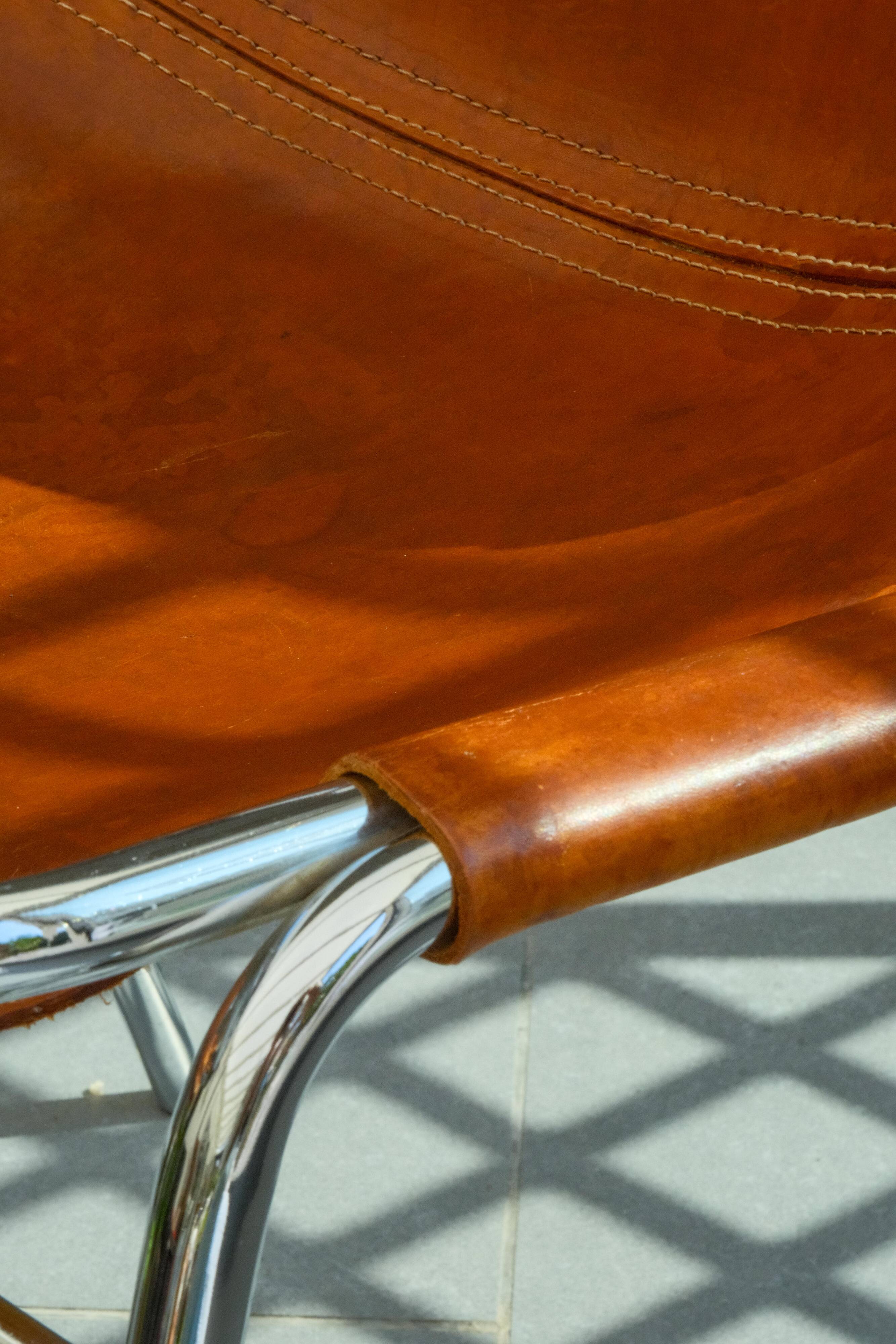 Chair Les Arcs Charlotte Perriand – Vintage patinated leather from the 60s/70s