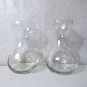 2 anciens vases à bulbe jacinthe en verre soufflé vintage