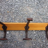 Door industrial coat a 5 hooks