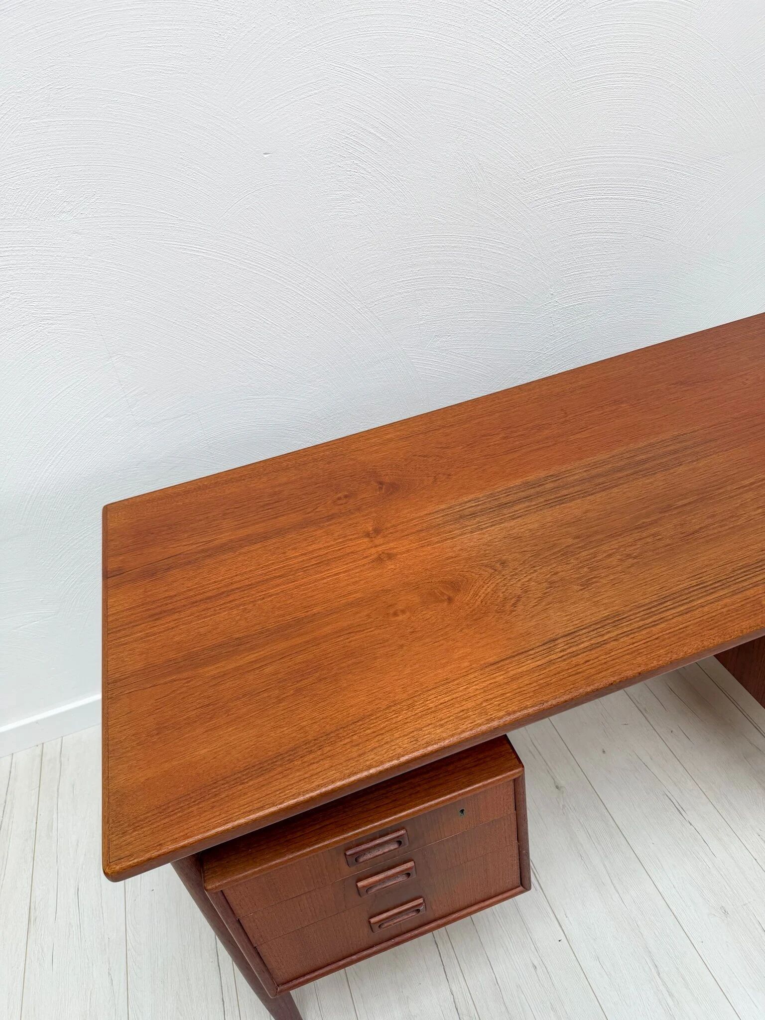 Bureau exécutif danois en teck, années 1960