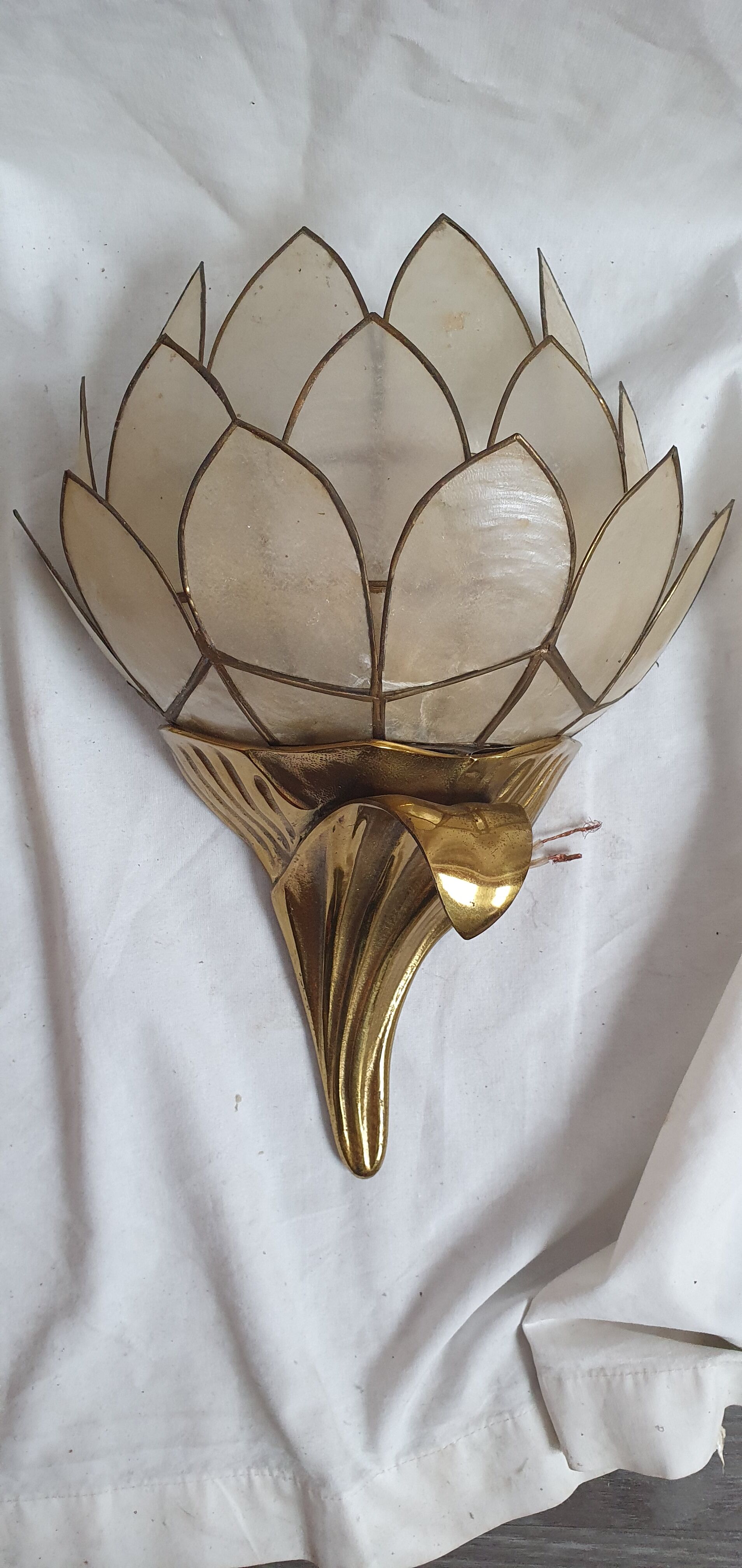 Paire d'appliques lotus bronze & nacre 1970