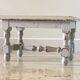 Tabouret vintage gris perle patiné