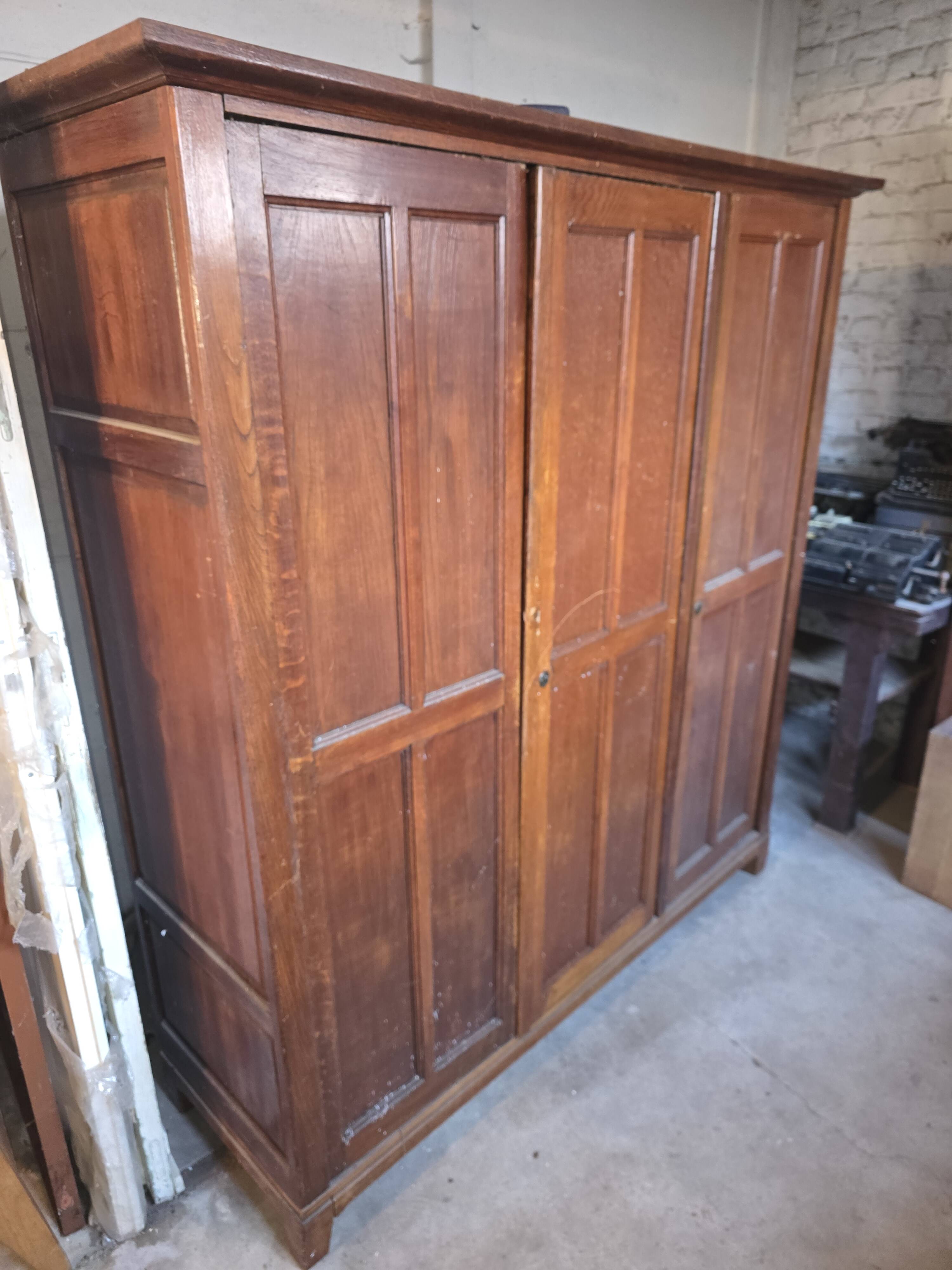 3-door workshop cabinet in solid oak