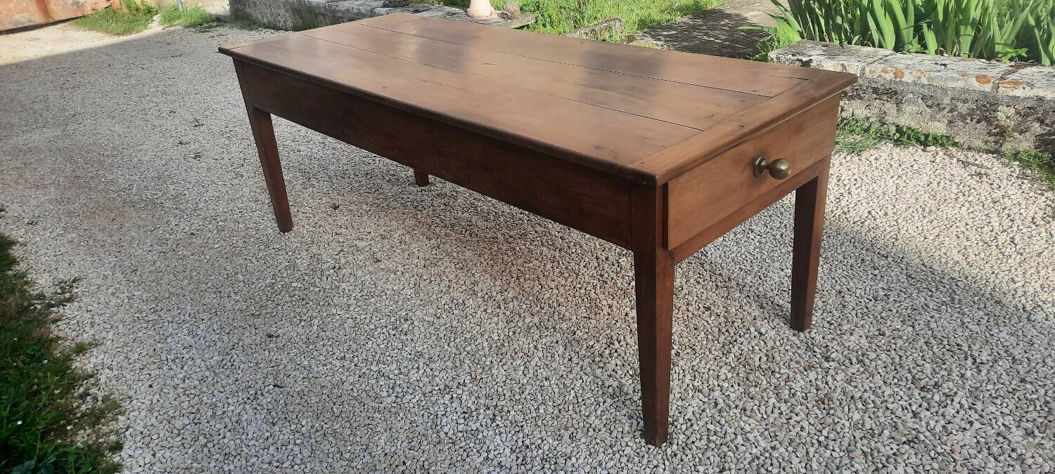 Farmhouse table