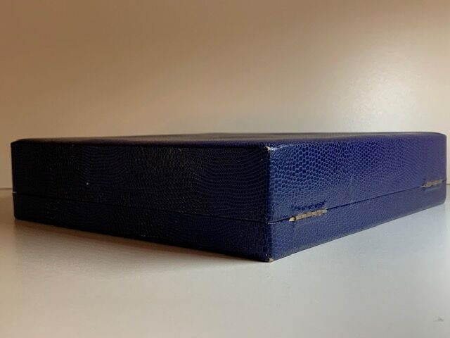 Box of 12 knife holders art nouveau gilded ceramic butterflies