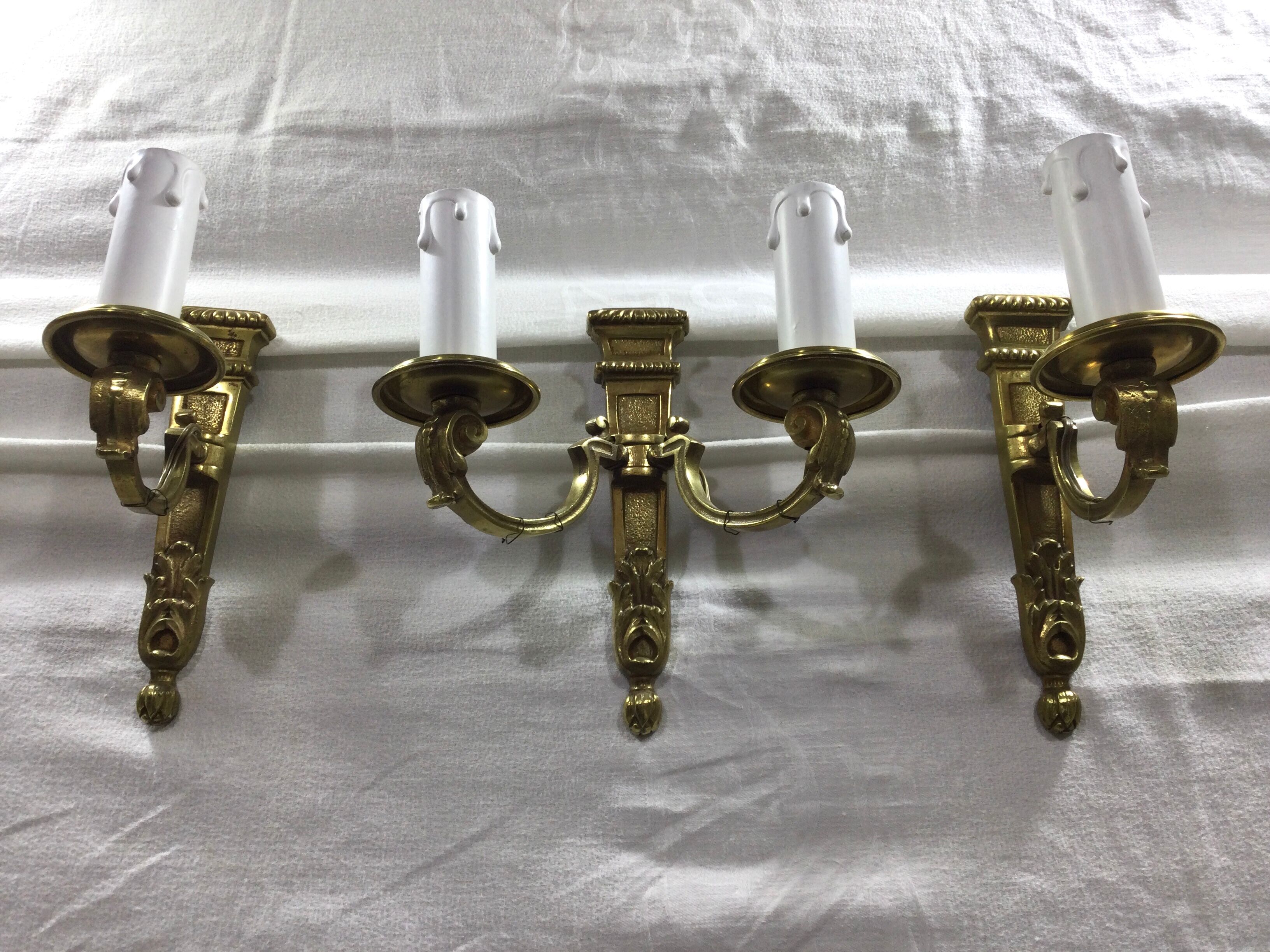 Set of 3 bronze wall lamps Louis XVI style