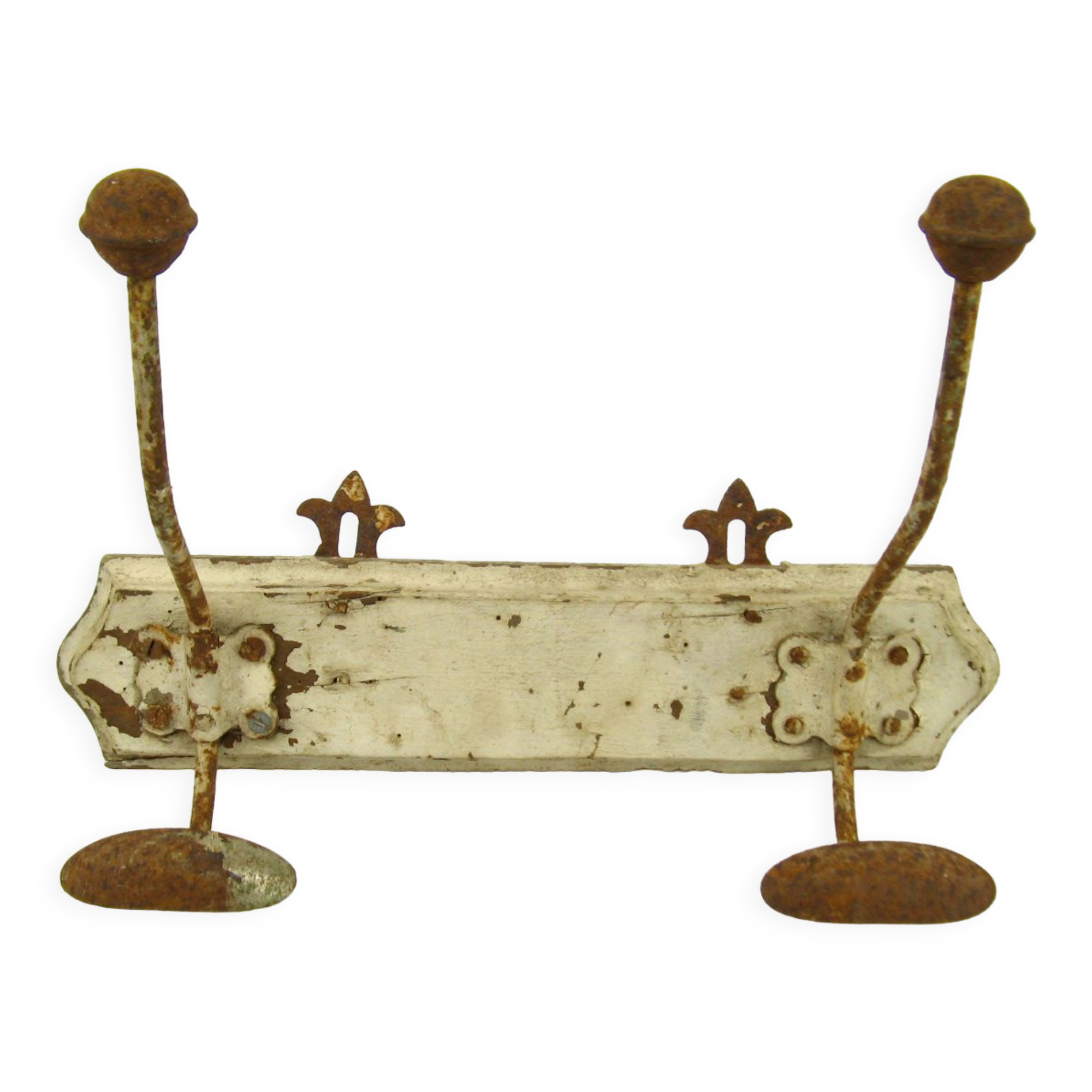 Double patere with "fleur de lys" support