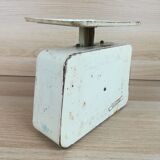 Stube metal scale
