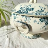 Vintage tureen Terre de fer bleu Saint Amand & Hammage model “Marie-Louise”