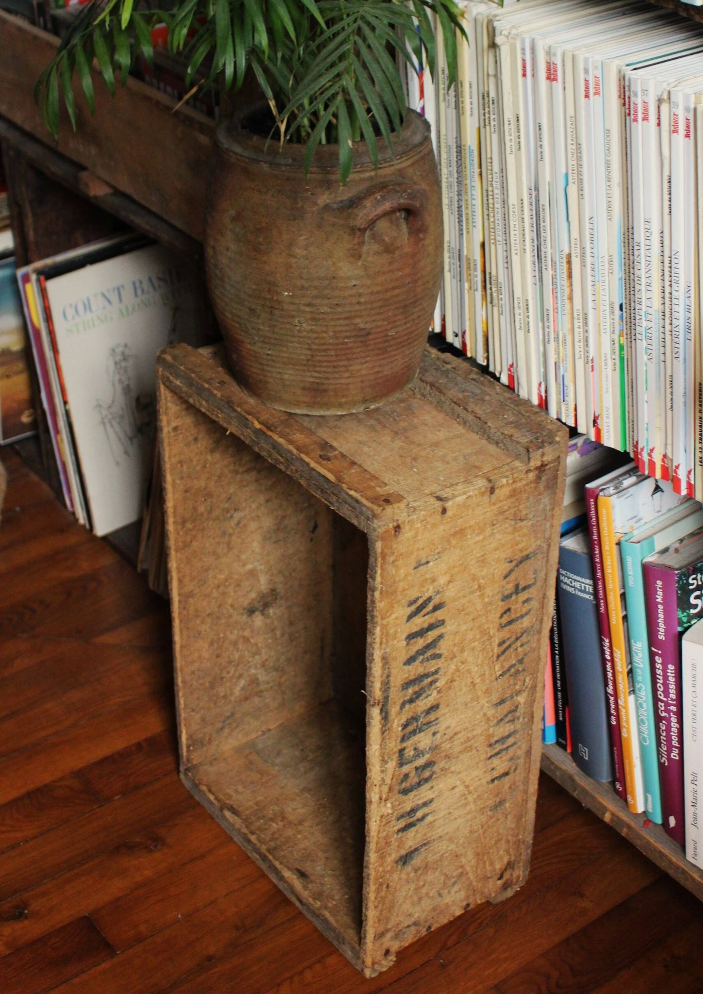 Wooden box storage furniture Germain