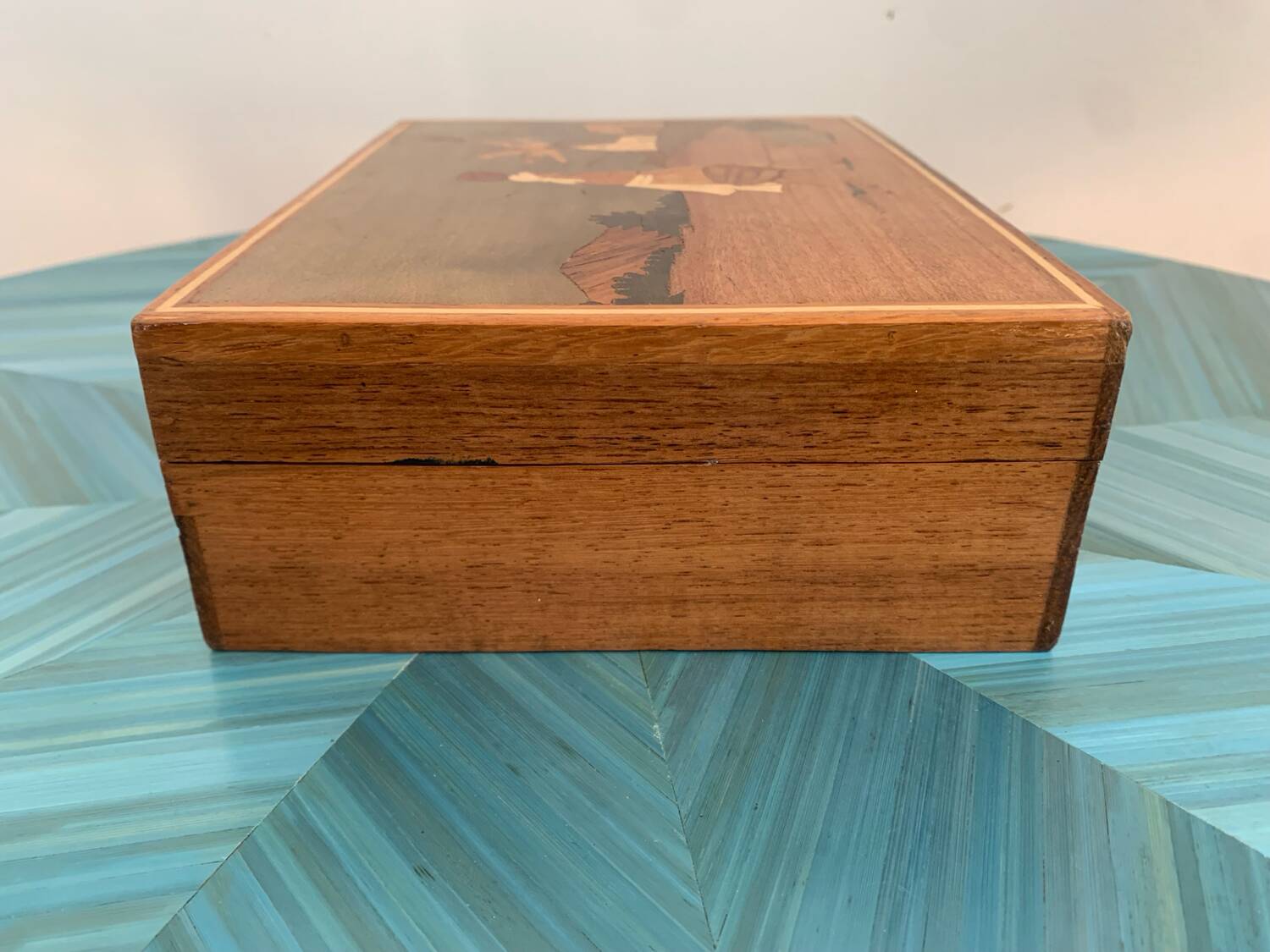 Inlaid wooden box