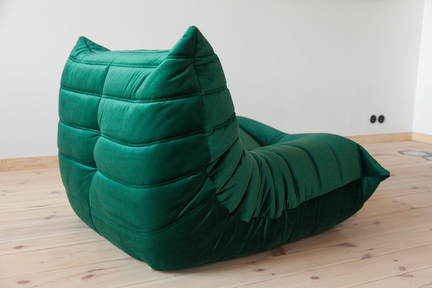 Togo armchair model designed by Michel Ducaroy 1973