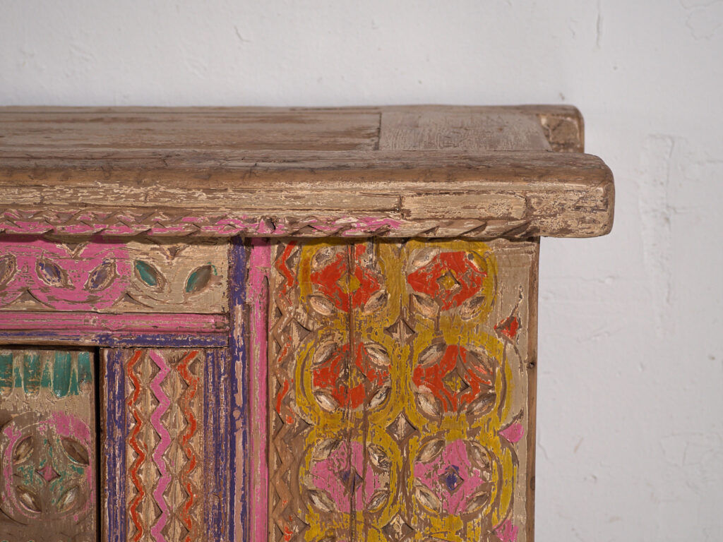 Antique carved low cabinet with drawers in pine – Xinjiang, circa 1900