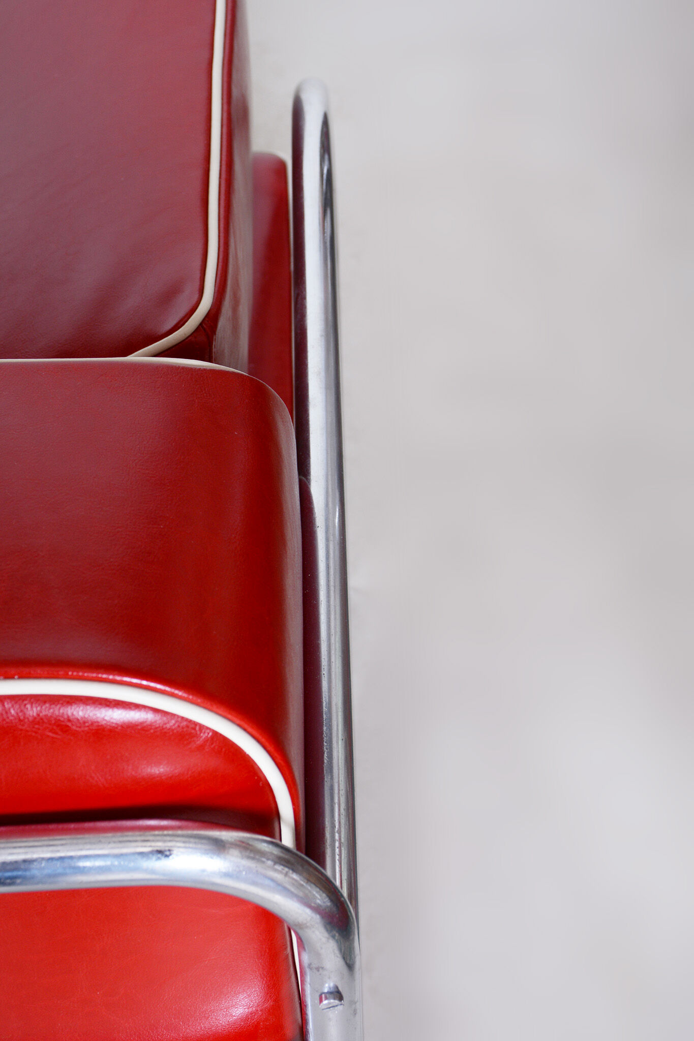 Restored Bauhaus Sofa by Robert Slezak, High-Quality Leather, Chrome, 1930s
