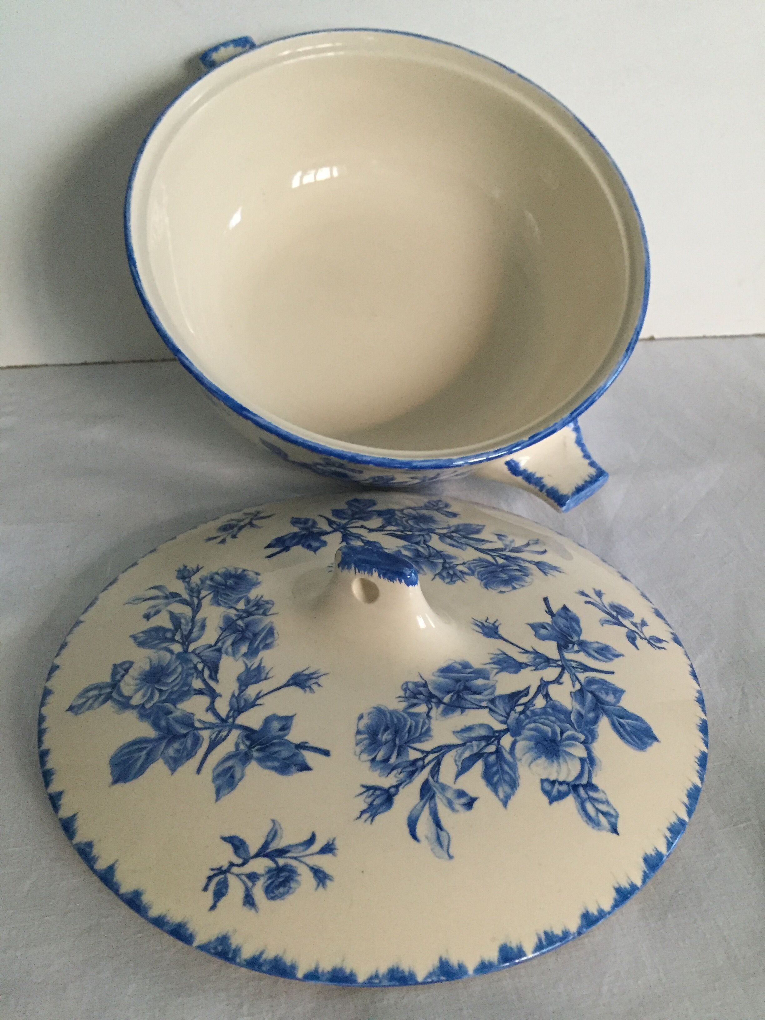 Set of dishes, salad bowl, soup kitchen - blue decor