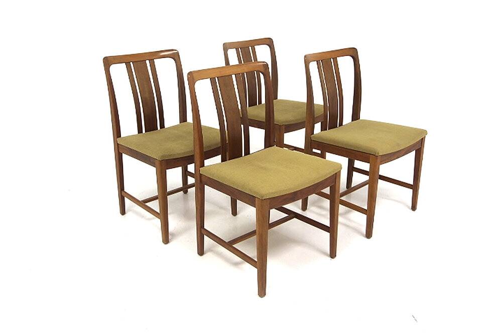 Set of 4 Scandinavian walnut chairs, Linde Nilsson, Lammhult, Sweden, 1960.
