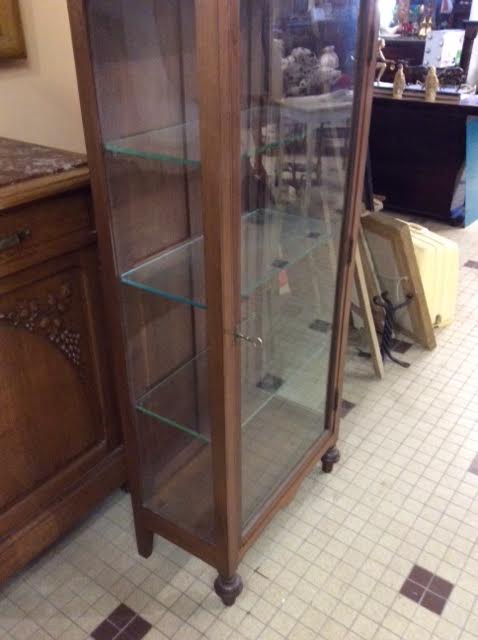 Vitrine en bois ancienne
