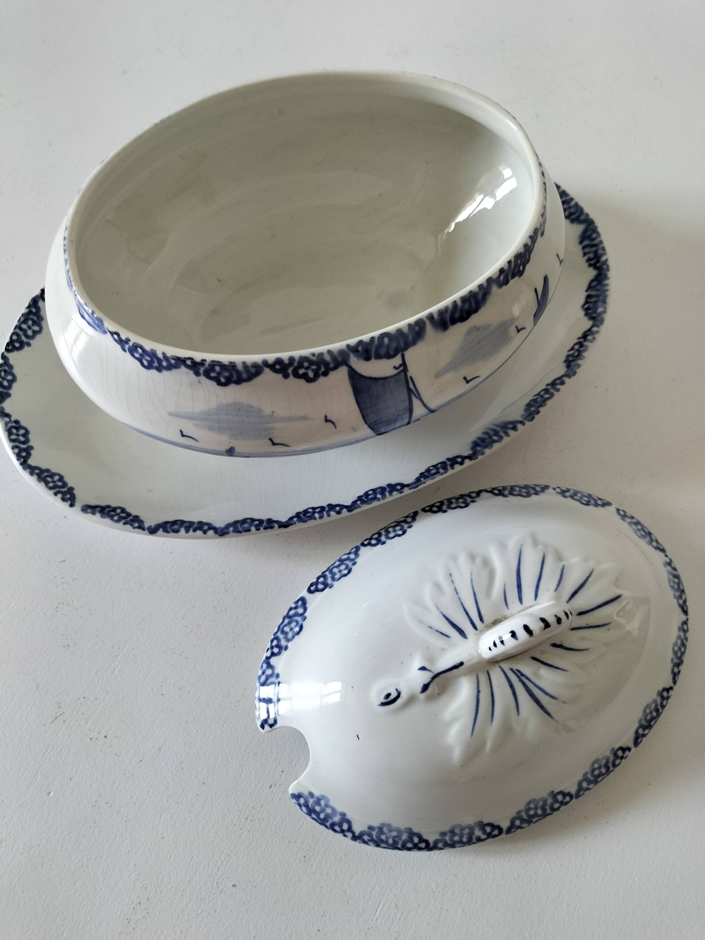 Rare vegetable dish by A. Lebacqz & M. Bouchart, marine decoration