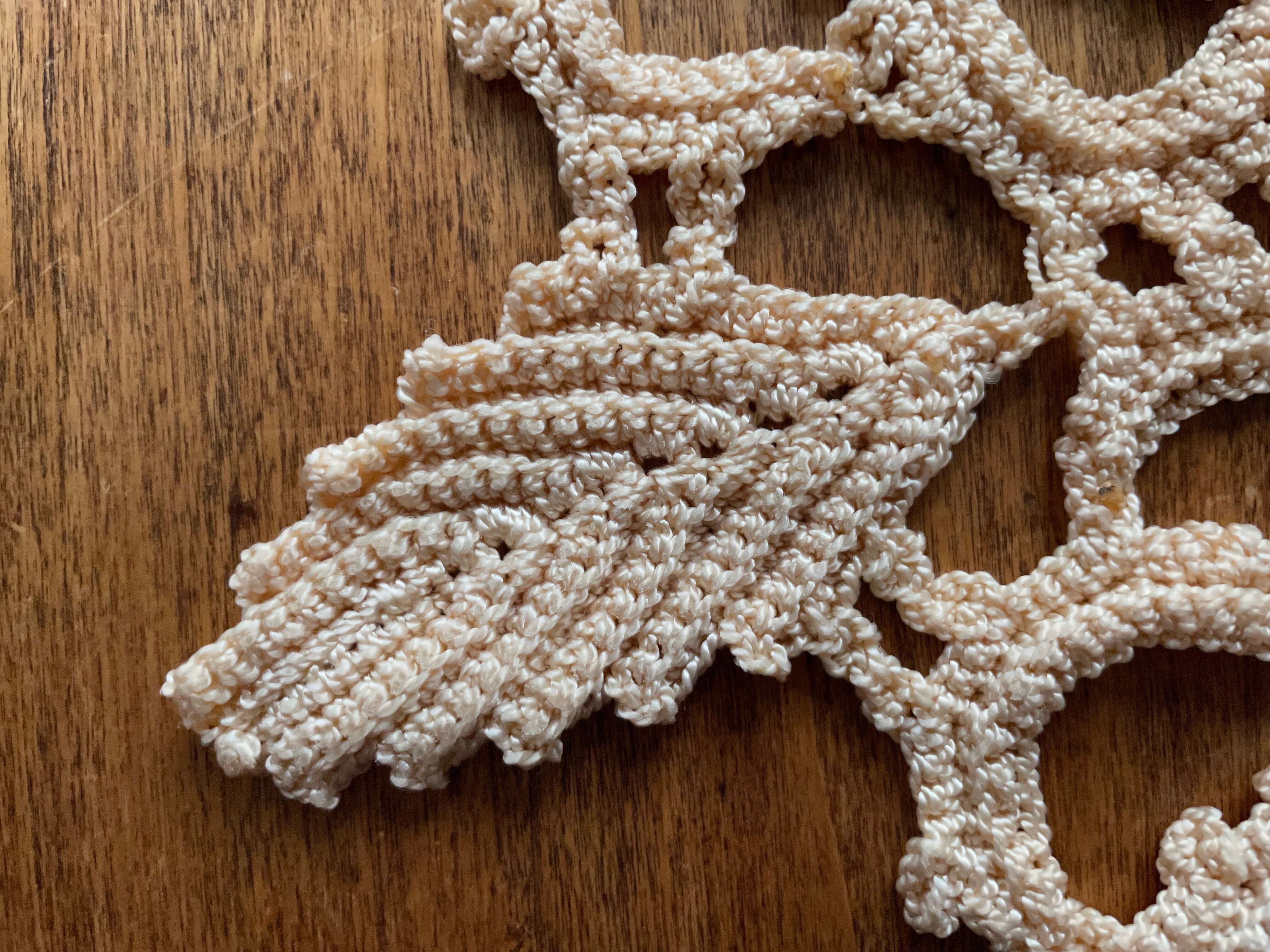 Crochet placemat, vintage, beige