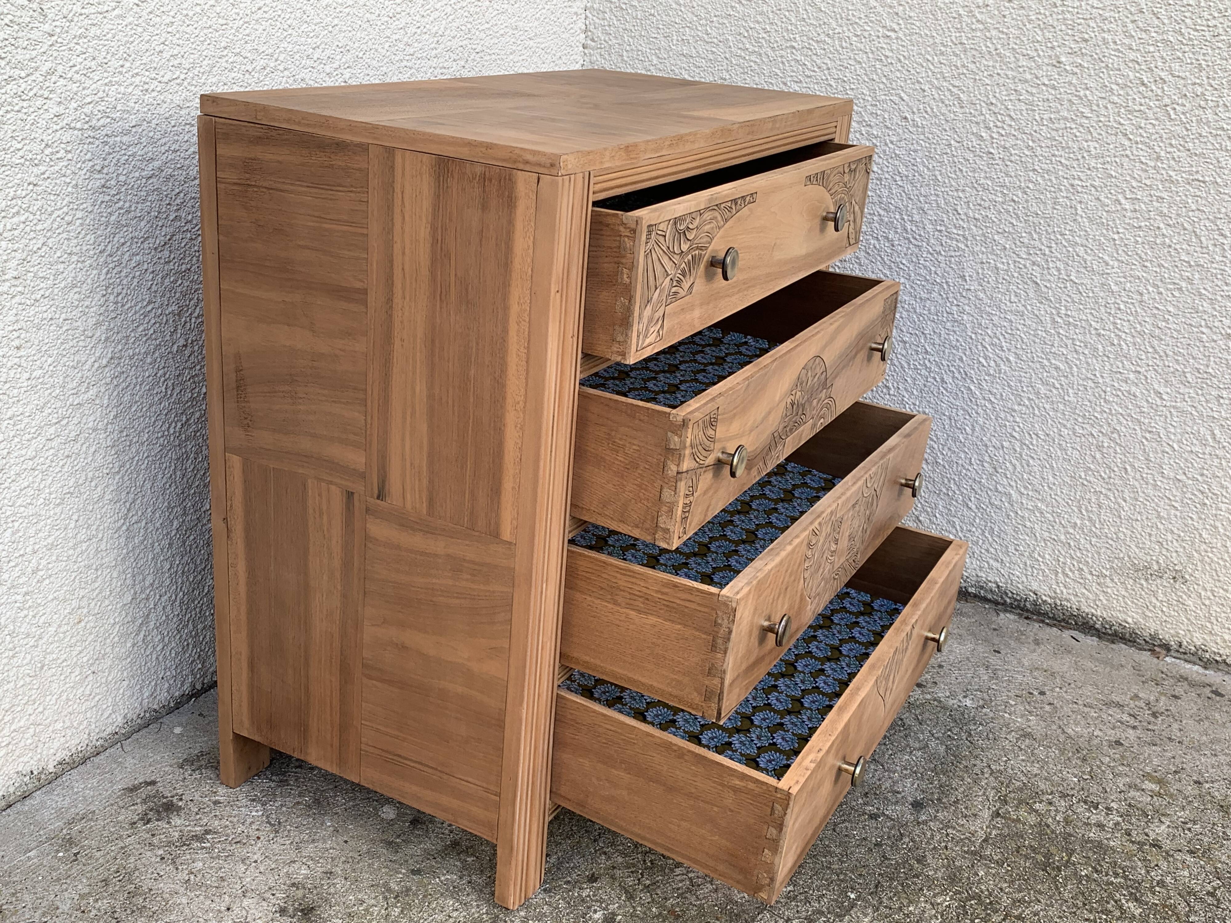 Art Deco chest of drawers Blond walnut 1930