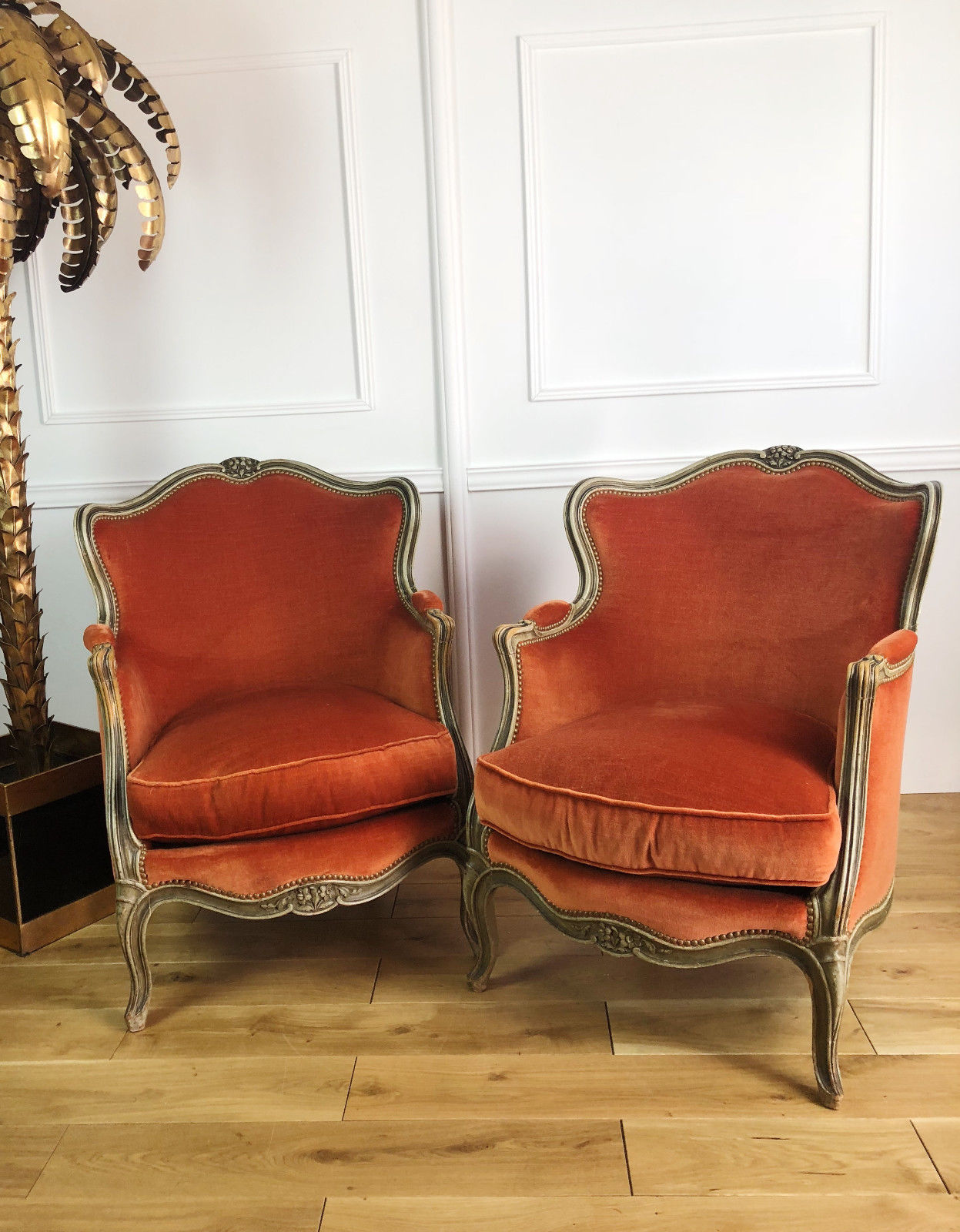 Set of wing chairs
