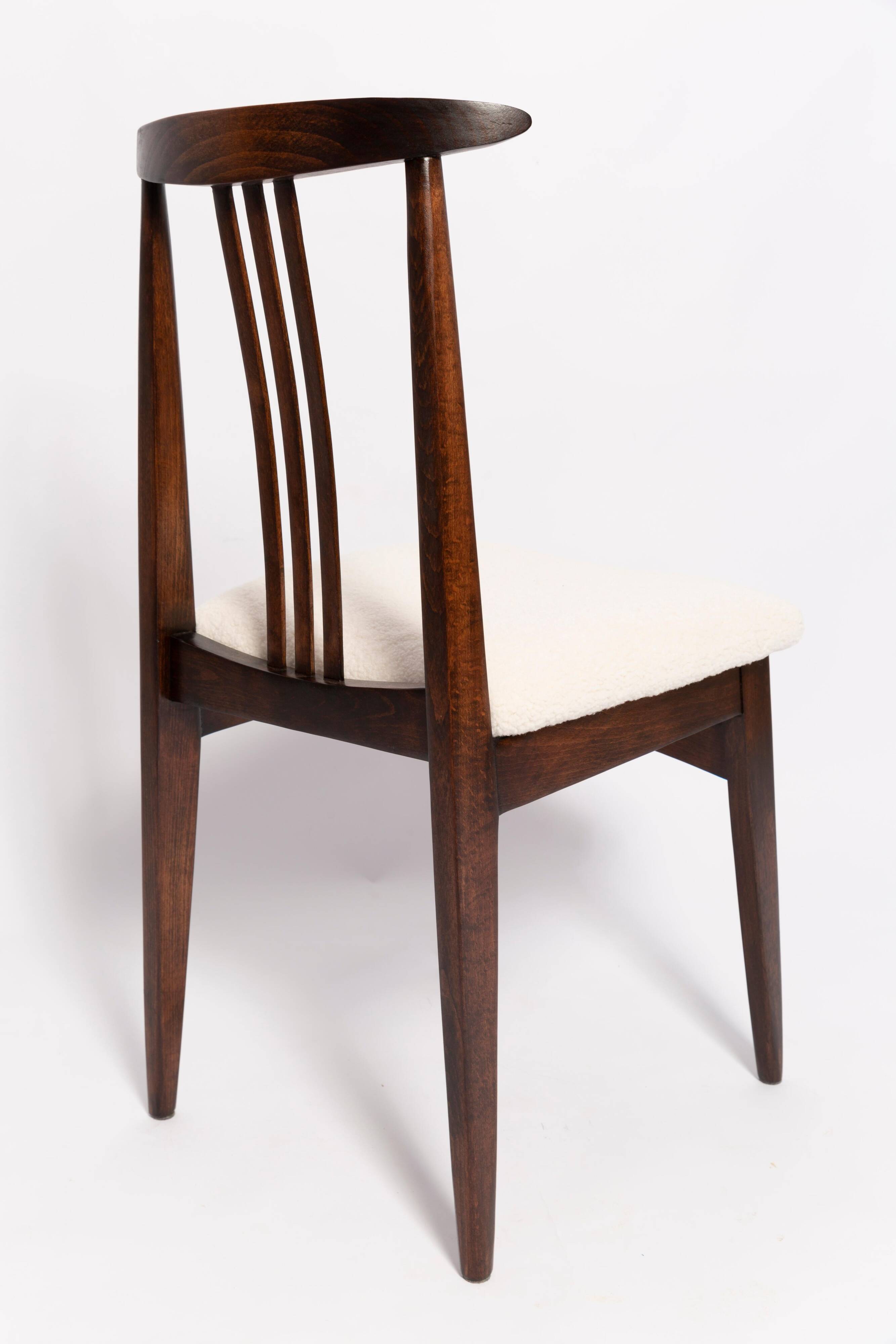 Chaise Mid-Century en Bouclé ivoire crème et bois de hêtre par M. Zielinski, Europe, 1960s