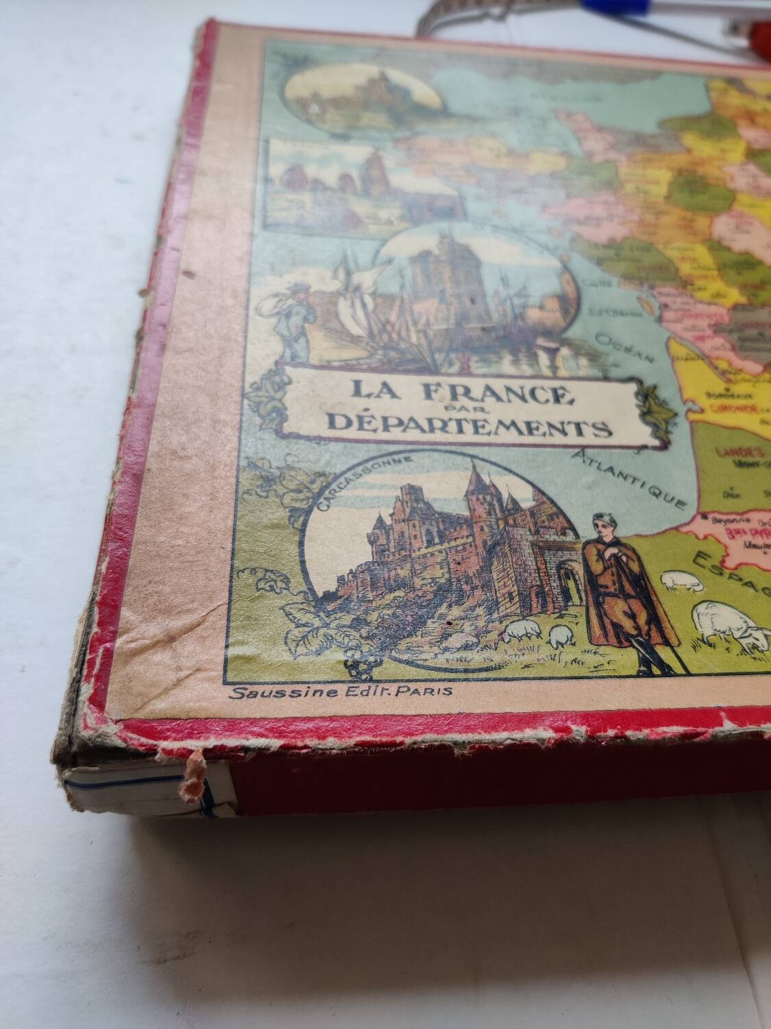Patience game puzzle France by department Saussine antique