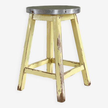 Tabouret vintage en chene massif assise verte