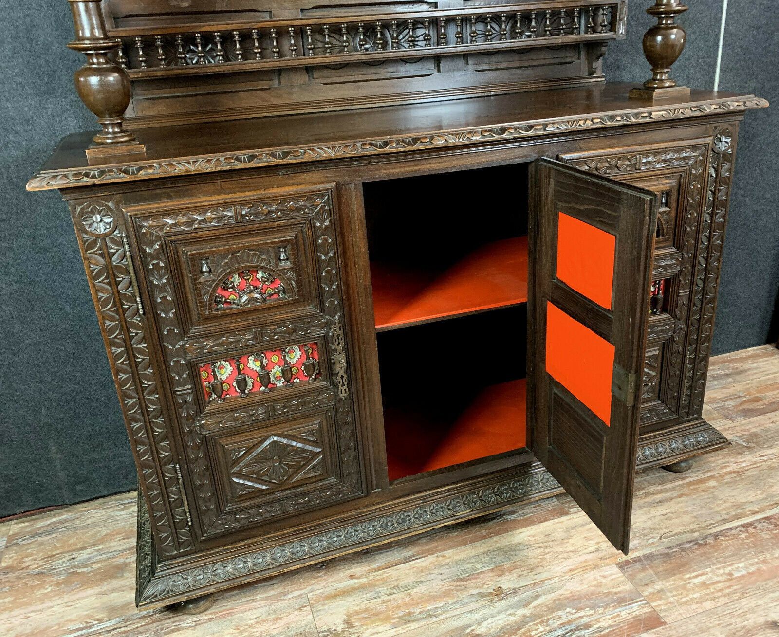 Breton buffet period 19th century in oak with brown patina
