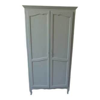 Armoire vaisselier vintage vert de gris finition cirée 2 portes , 2 étagères.