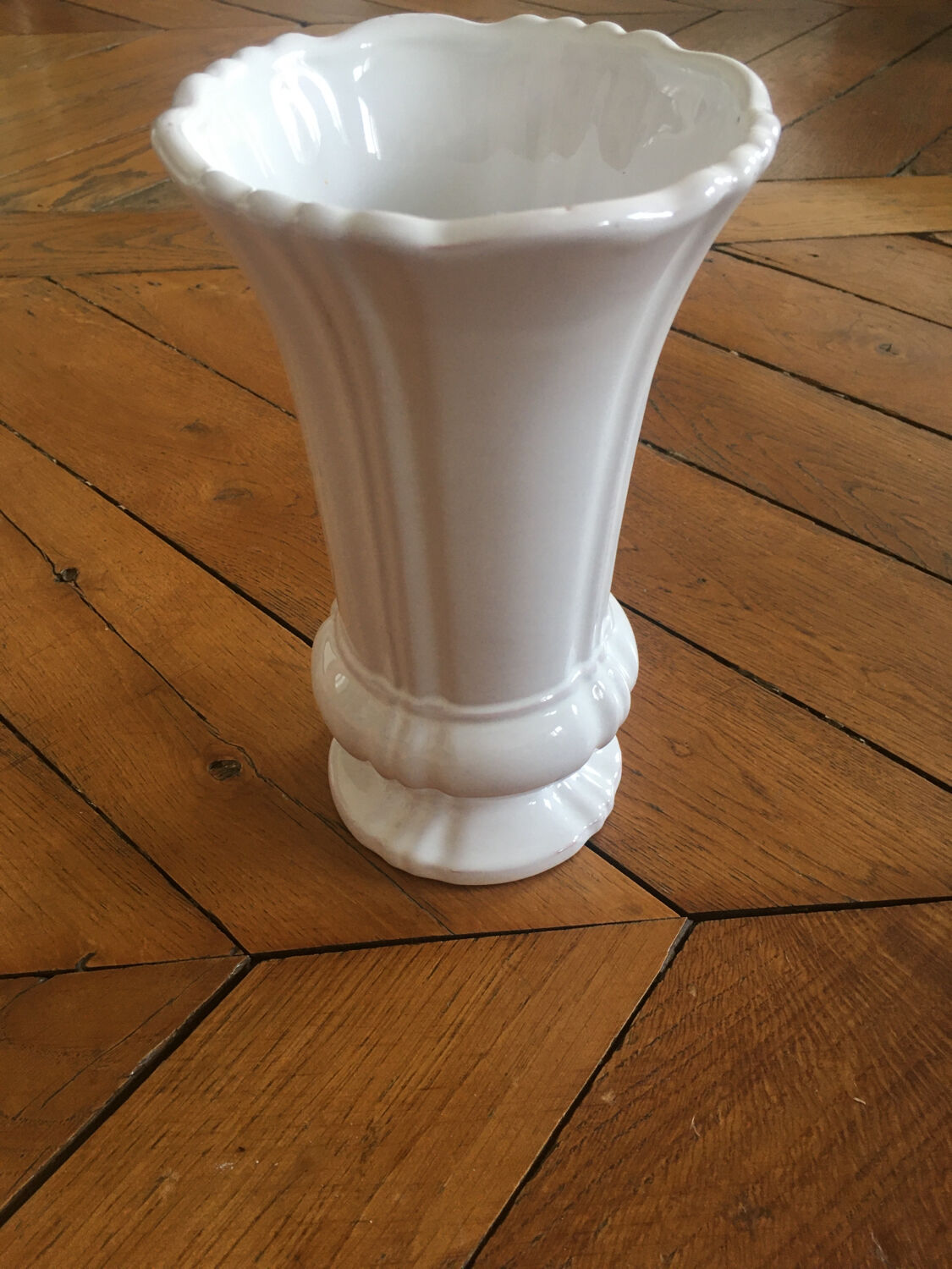Vase faience Moustier