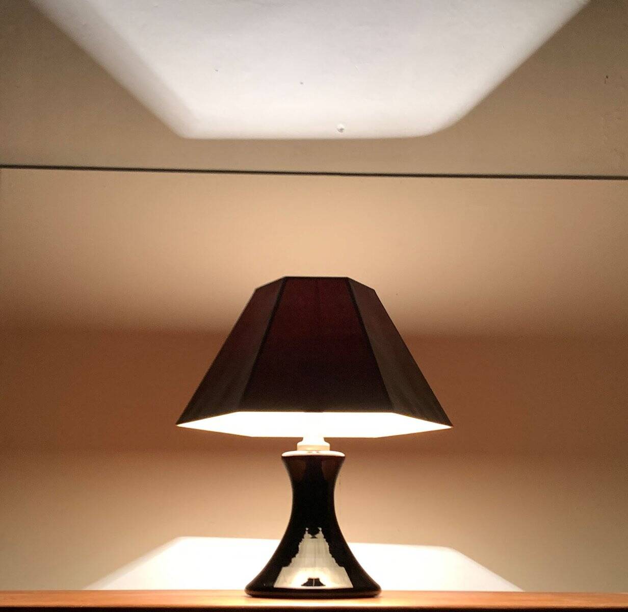 Floor or table lamp in German glass and synthetic cork in M Design style by Ingo Maurer, 1960s.