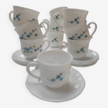 Arcopal cups and saucers