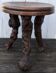 Tabouret tripode brutaliste